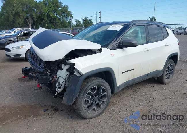 3C4NJDDB3KT671092: 42975763