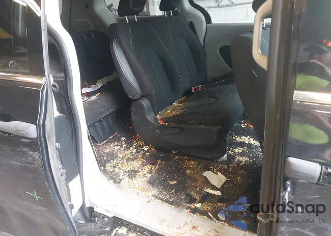 2C4RC1AG2LR129934: 42975771