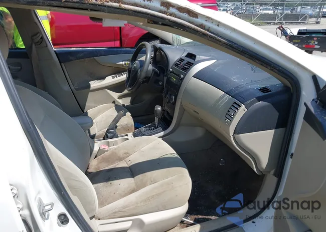 2T1BU4EE2DC115929: 42975773