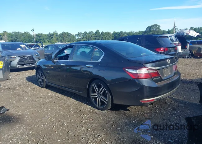 1HGCR2F52HA205540: 42975840