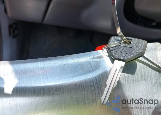 1J4FT78S3WL184979: 42975922