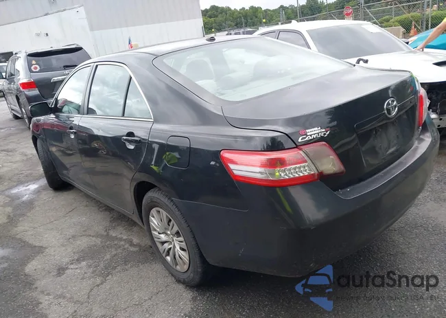 4T1BF3EK2BU228608: 42975269