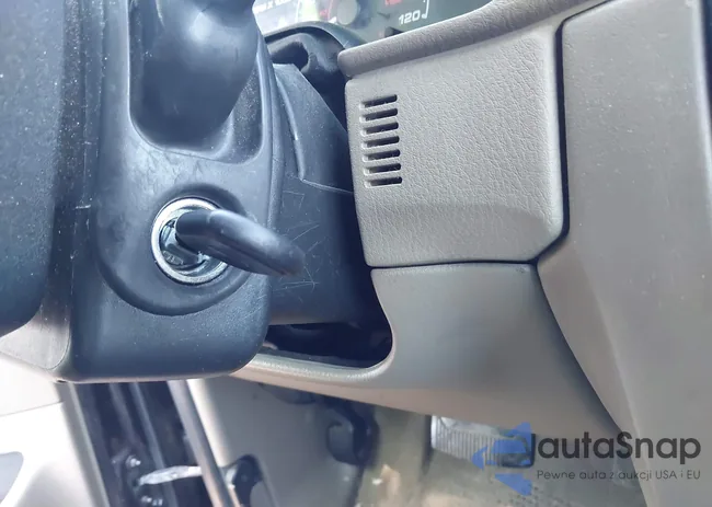 1FMZU73E42UB03277: 42976653