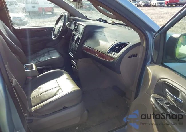 2C4RC1BG2DR674421: 42976655