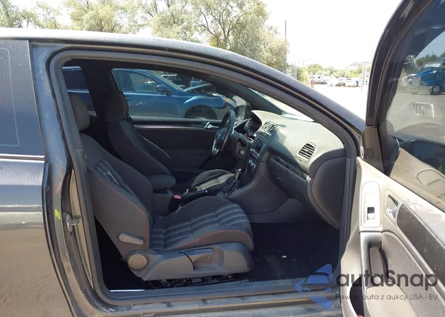 WVWED7AJ7AW064500: 42976883