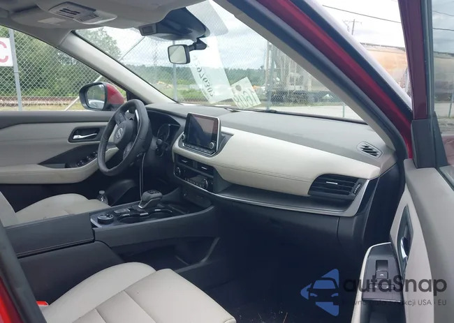 JN8BT3BB6RW173925: 42976302