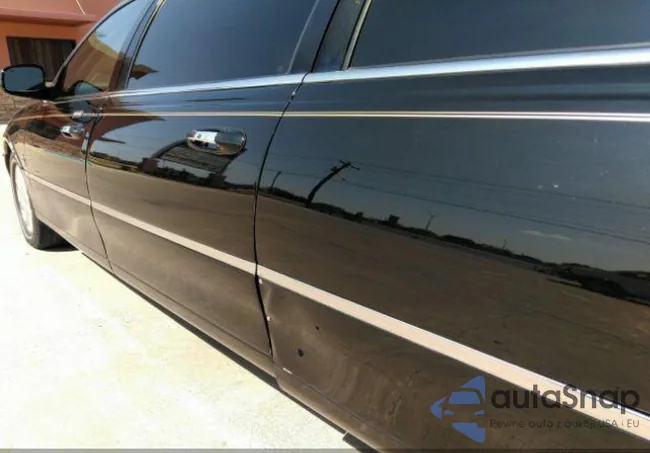 1L1FM81W94Y623539: 42977556