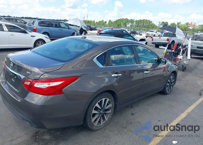 1N4AL3AP5HC199362: 42977629