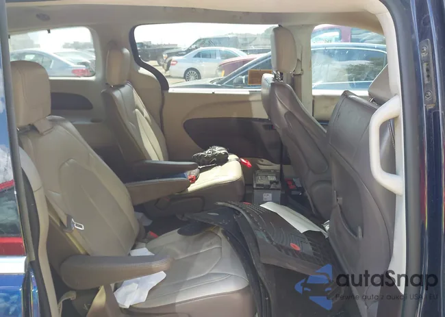 2C4RC1BG8HR703183: 42976996