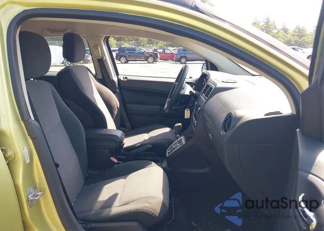 1B3CB4HA4AD552513: 42977265