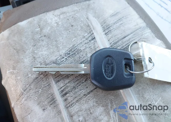 JF2GTAPC3P8237963: 42977296