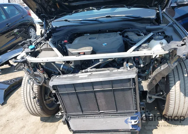 5UX43DP02P9S22694: 42977302