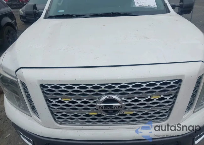 1N6AA1E57KN504186: 42977307