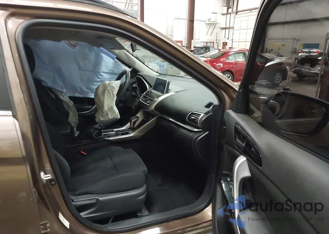 JA4AT4AA4KZ000506: 42978751