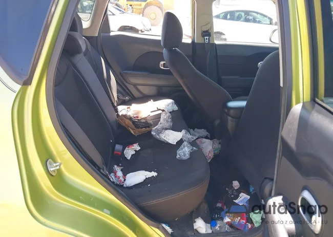 KNDJN2A2XF7810933: 42978959