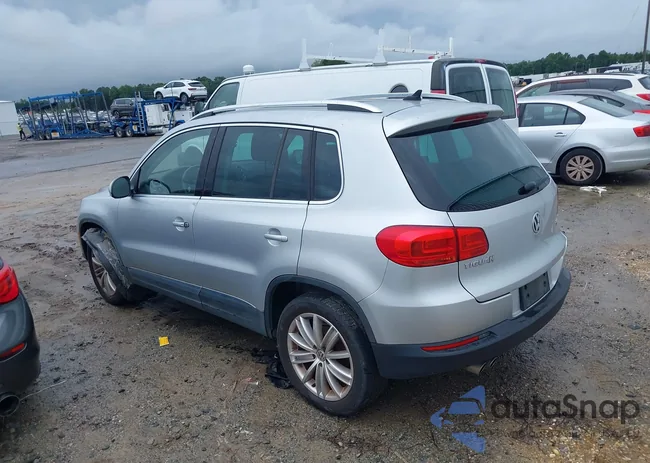 WVGBV3AX0EW599313: 42978080