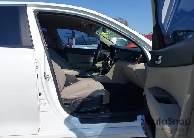 KNAGT4L3XG5095776: 42978203