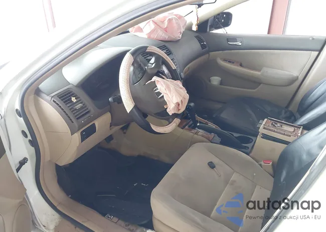 1HGCM56683A034424: 42979679