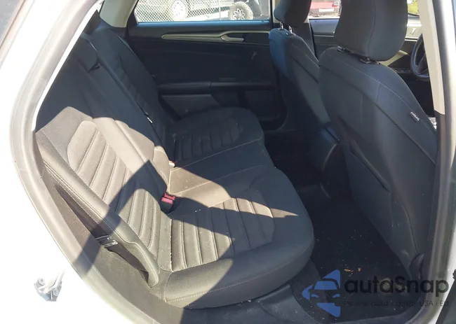 3FA6P0H77JR152243: 42979267