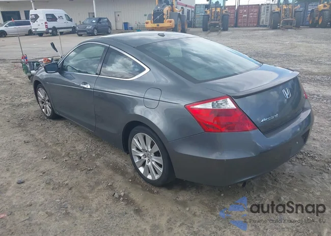 1HGCS22818A003518: 42980610