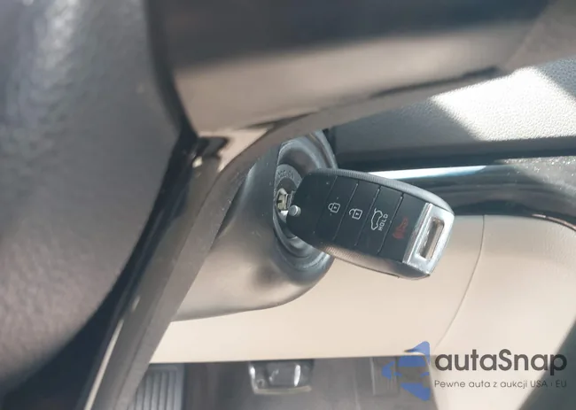 KNDMB5C15F6038567: 42980692