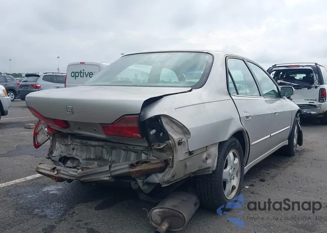 1HGCG1659WA073339: 42980774