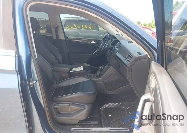 3VV4B7AX6KM126168: 42980826