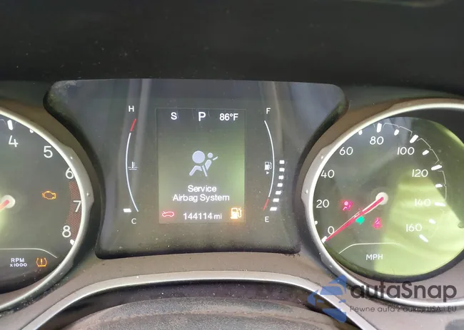 3C4NJCAB8JT151712: 42980105