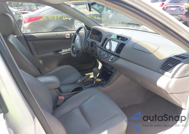 4T1BE32K26U742942: 42980136