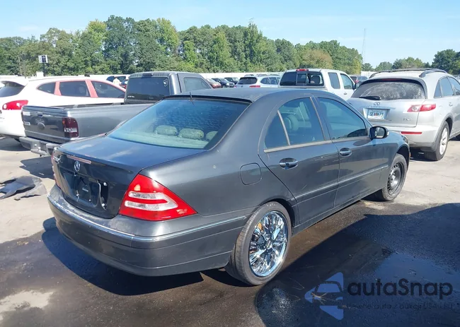 WDBRF61J42F245303: 42981594