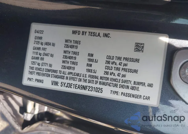 5YJ3E1EA9NF231025: 42981647