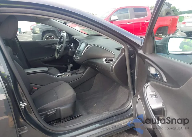 1G1ZC5ST6HF259175: 42981651