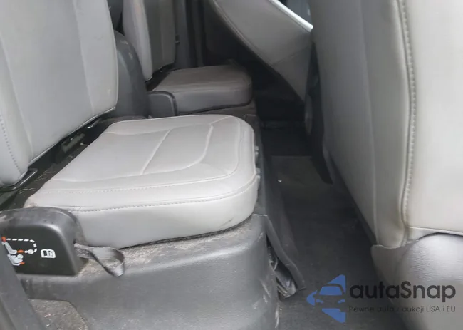 1GCHSAEAXF1173743: 42981820