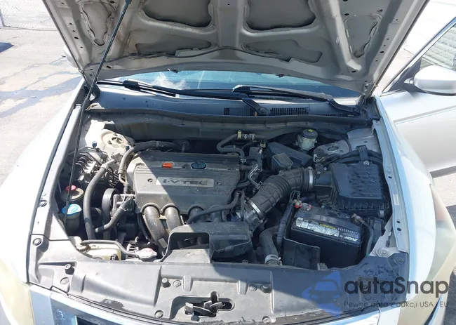 1HGCP26329A030986: 42981885