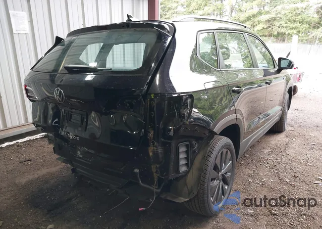 3VVCX7B24NM049725: 42981174