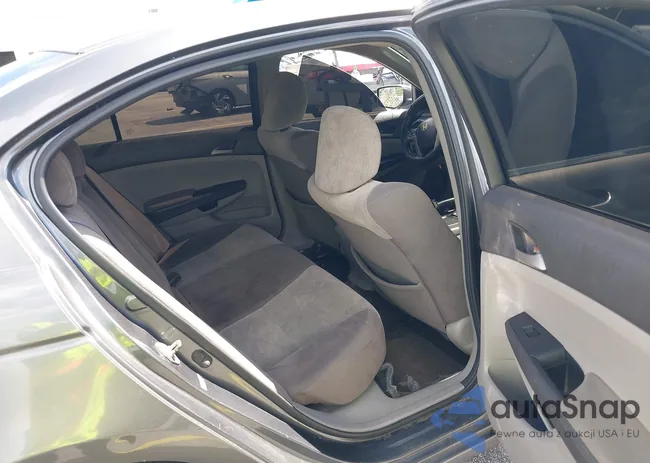 1HGCP2F33AA069249: 42981213