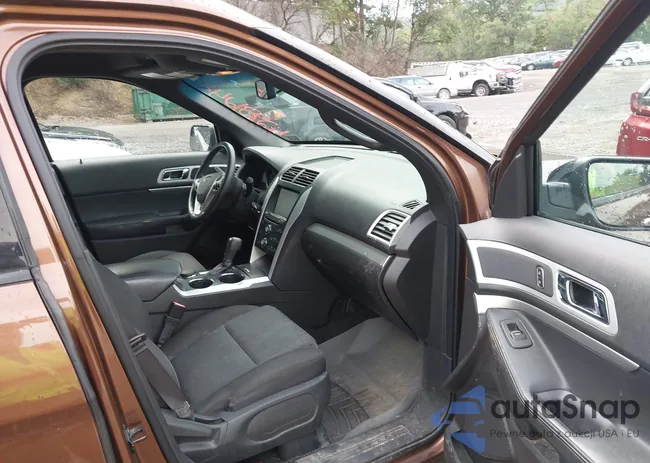 1FMHK8D84CGA38527: 42981248