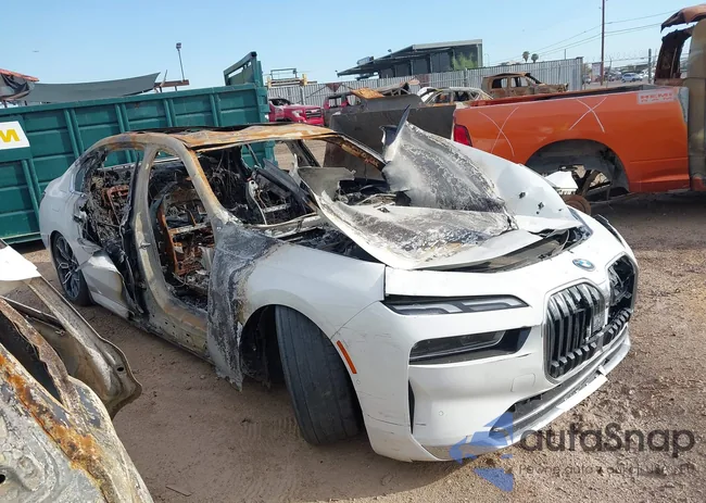 WBY43EJ05RCR25663: 42981277