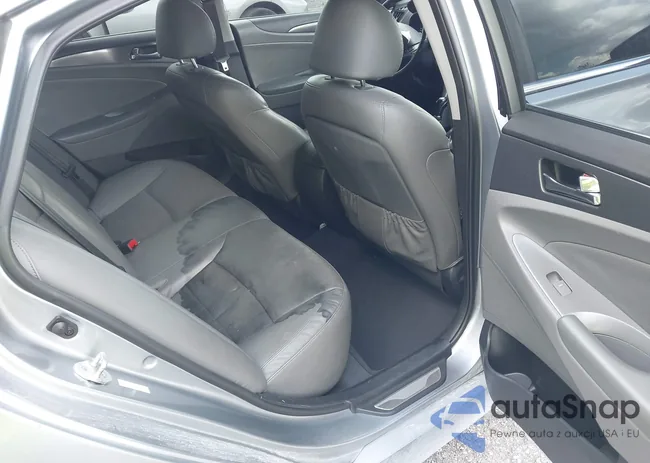 KMHEC4A40FA120014: 42982408