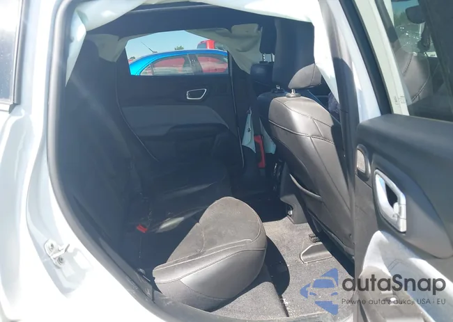 3C4NJDFN8RT104152: 42982582