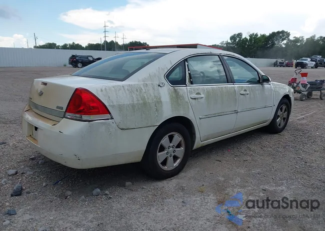 2G1WT55K889140381: 42982140