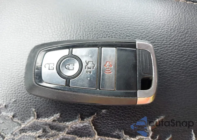 3FA6P0LU8JR248685: 42982213