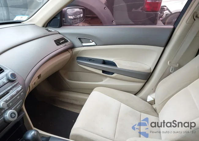 1HGCP26309A043879: 42982243