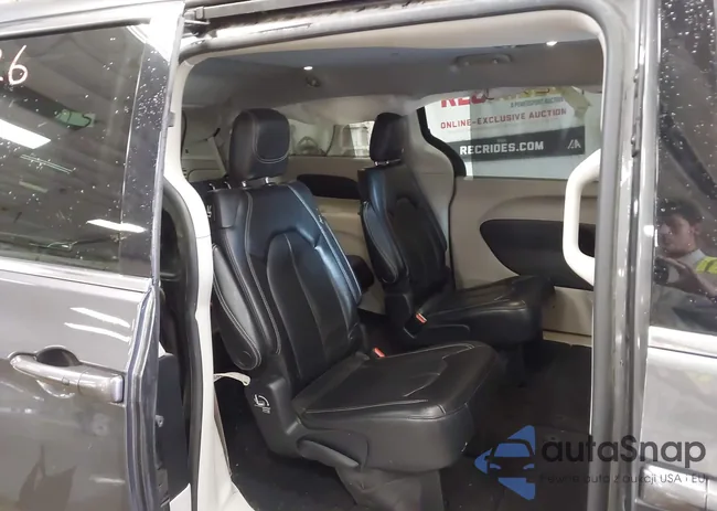 2C4RC1BG7NR133267: 42982326