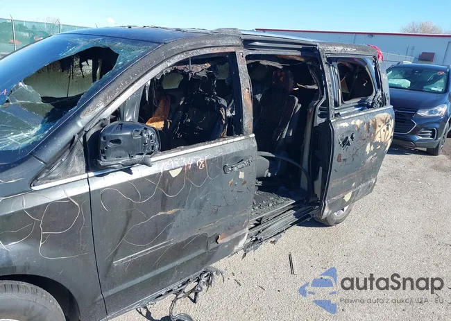 2C4RDGCG4HR677308: 42983478