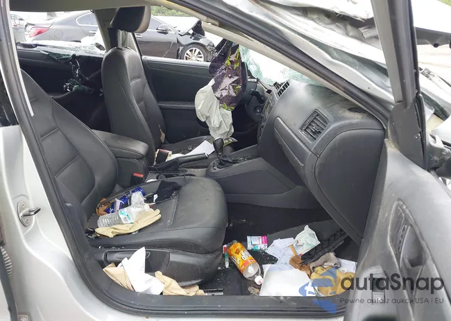 3VWDP7AJ6CM302047: 42983529