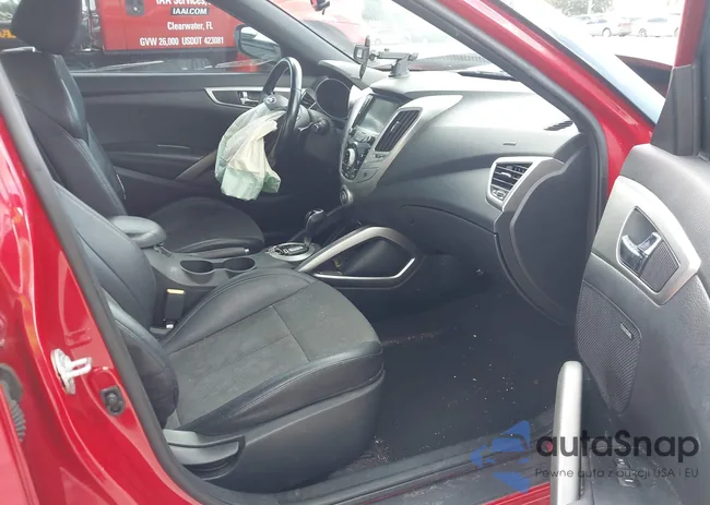 KMHTC6AD9GU249100: 42983628