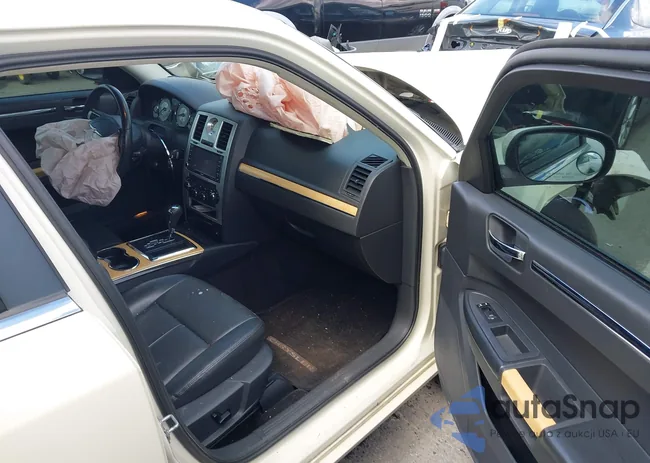 2C3KA33G98H203691: 42983854