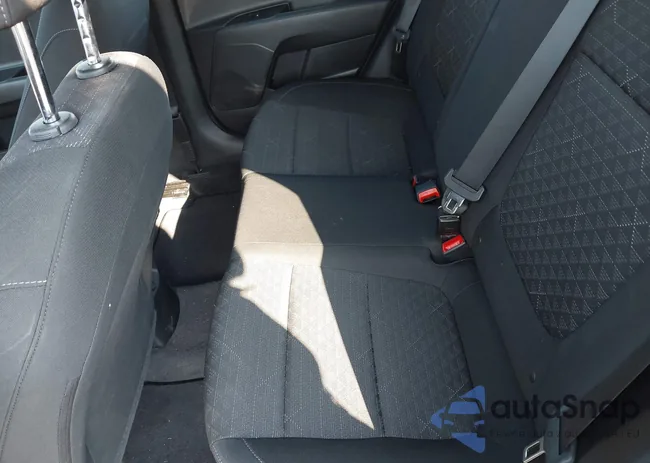 3KPA25AD8NE468926: 42983855