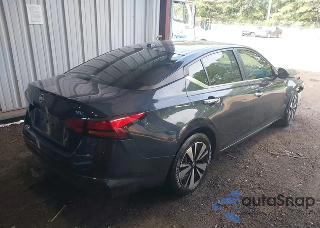 1N4BL4DV5MN418226: 42983182